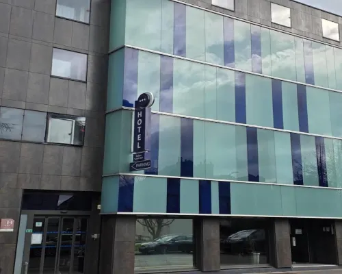 Relais St Eloi, Sure Hotel Collection by Best Western فنادق في تورز