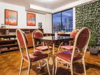 Elegance Hotel Hotels near Botanic Garden