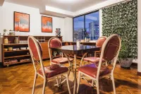 Elegance Hotel