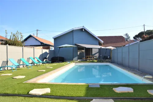 Poolside Escape by Arcachon - Wifi