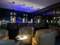 Dolphin Cove - bar
