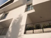 Colonna Suites And Apartments فنادق في باري