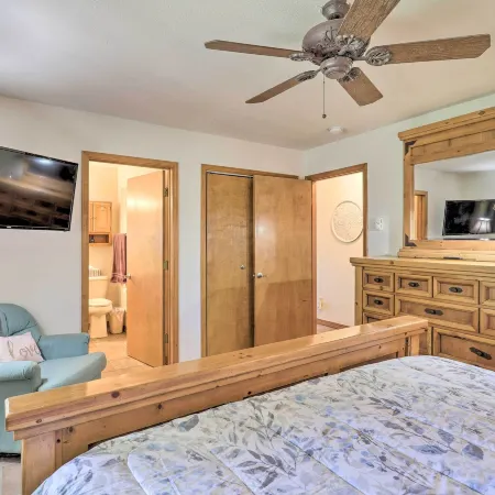Ski, Soak and Explore! Spacious Pagosa Springs Home