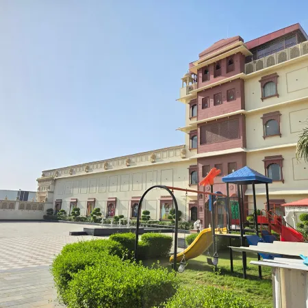 Pink Mahal Hotel And Resort