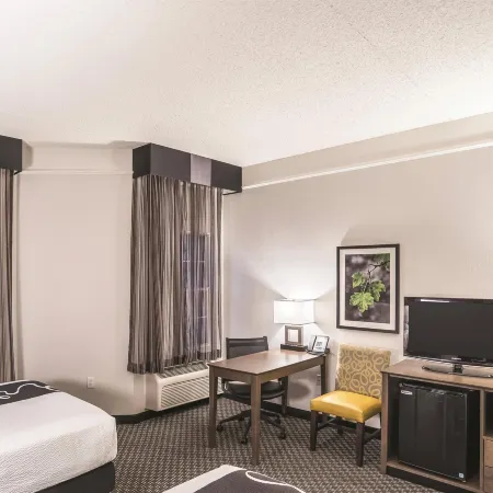 La Quinta Inn & Suites by Wyndham Flagstaff