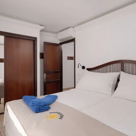 Sunsuites Carolina
