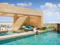 Fairmont Amman - สระว่ายน้ำบนดาดฟ้า