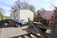 Cozy Chalet With a View Over the Fields - Homestays