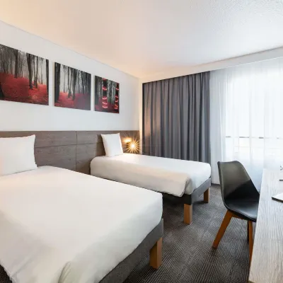 Novotel Paris Est Centre de Conference ガンベッタ広場周辺のホテル