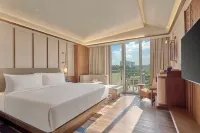 สโลห์ บาย โรช เบงกาลูรู, คิวริโอ คอลเลคชัน บาย ฮิลตัน