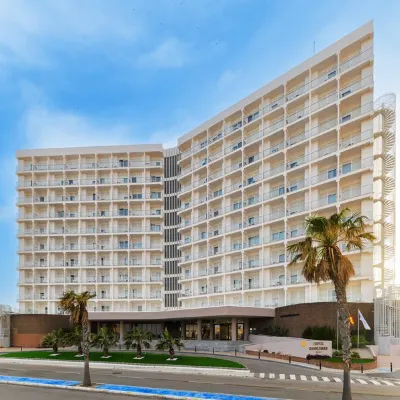 AluaSun Doblemar Hotel dekat Mercusuar Cabo de Palos