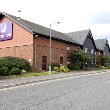 Premier Inn Poole Centre (Holes Bay) Hotel