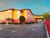 Bay City Inn Hotels in Whatcomin piirikunta