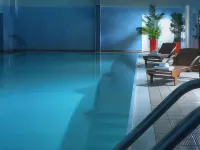 Westport Coast Hotel - Pools