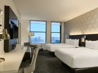 Renaissance Cincinnati Downtown Hotel Hotels near Freedom Center