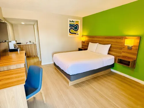 Park Inn by Radisson, Quesnel - breakfast