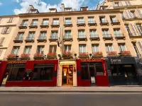 Hôtel la Sanguine - Pysäköinti
