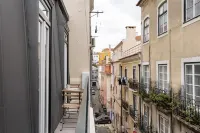Studio Mar, in the Heart of Lisbon - Condos