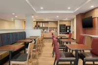 TownePlace Suites Dubuque Downtown - Morgenmad