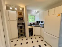 Hall's Haven: Simple Cozy Escape. Pets Welcome! Hiking & Wine Trail Nearby - 2-Star