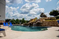 Trackside Luxury at Atlanta Motorsports Park - Villas
