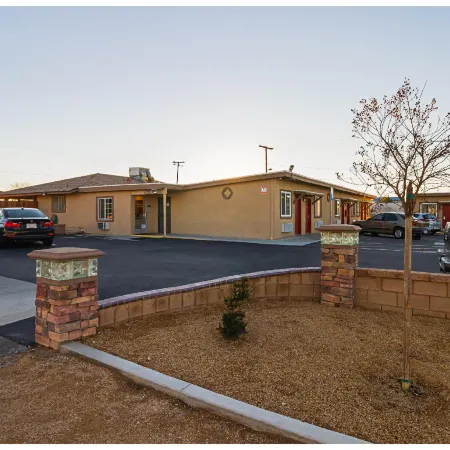Motel 6 Hesperia, CA - East