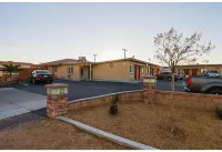 Motel 6 Hesperia, CA - East - 2-Star