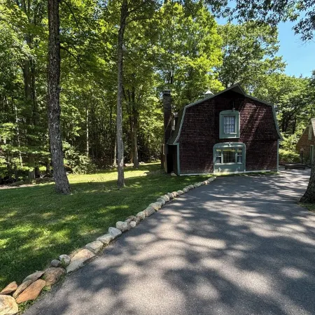 Snow Blanket Barn - Cozy 3Br Family Retreat in Gardner, MA