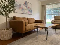 洛克韋靜居 - 空間寬敞 & 後院綠洲度假屋(Rockway Retreat - Spacious Home & Backyard Oasis) - 民宿