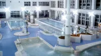 Bade Park Avance Fukuchi - Kolam Renang