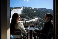 Hotel Piolets Soldeu Centre - Mountain view