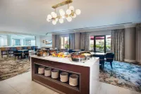 Delta Hotels Victoria Ocean Pointe Resort - breakfast