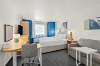 Spark by Hilton Appleton - breakfast
