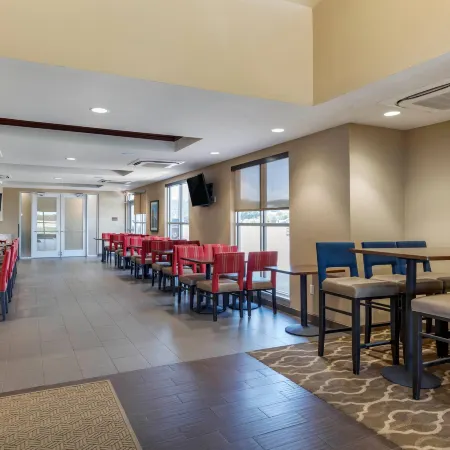 Comfort Inn & Suites