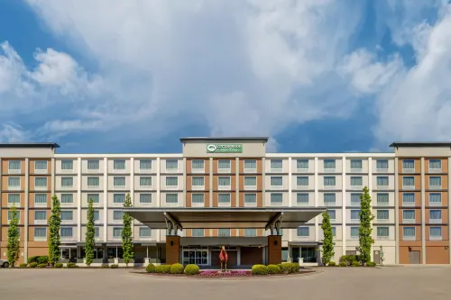 Cottonwood Airport & Expo Hotel Louisville - breakfast