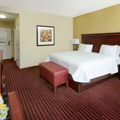Hampton Inn Covington Hotels near Oxford College of Emory University