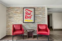 Red Roof Plus+ Belleville - parcheggio