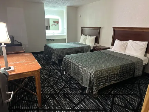 Heritage Inn - 2-Star