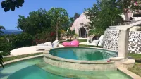 Mentigi Bay Dome Villas - piscina