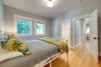 Walk to Capitol Campusstellar & Bloom Olympia' - 3-Star