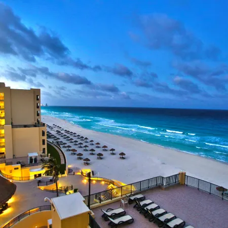 Holiday Inn Club Vacations the Royal Sands All Inclusive
