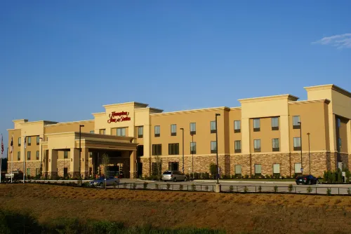 Hampton Inn & Suites Center Hotels in Center