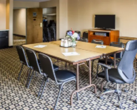 Quality Inn Hotels in Monroe Township