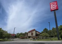 Red Roof Inn Cincinnati East - Beechmont Hotels in Union Township