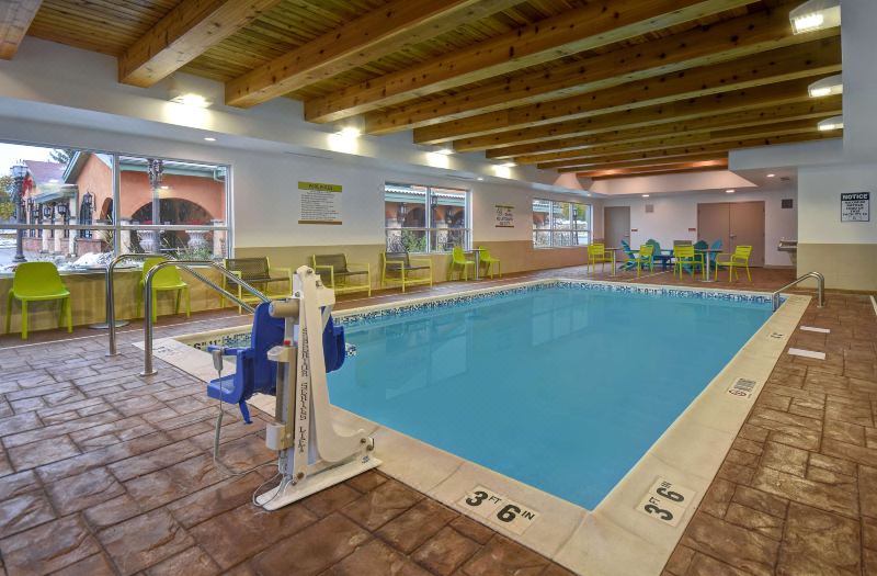 Home2 Suites by Hilton Eau Claire South photo 2