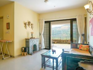 Lavasa Holiday Home (Lakeview)