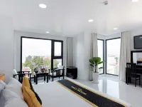 Khách sạn Hoàng Long Các khách sạn gần Thi House