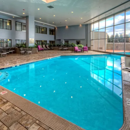 DoubleTree by Hilton Decatur Riverfront