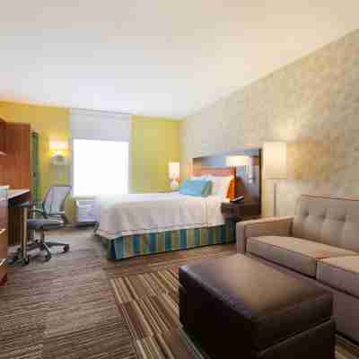 Home2 Suites by Hilton Champaign / Urbana Rooms
