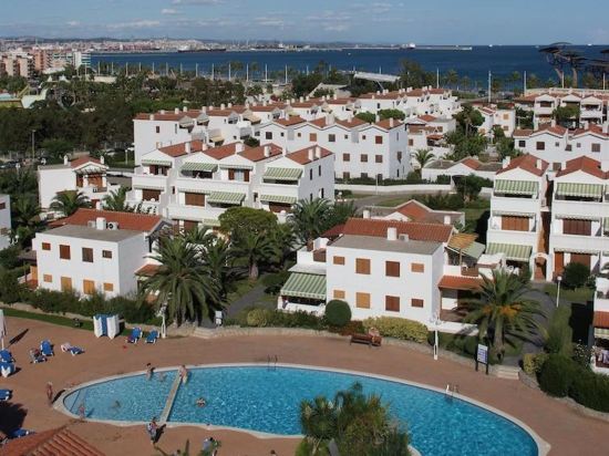 Apartamentos Estival Park